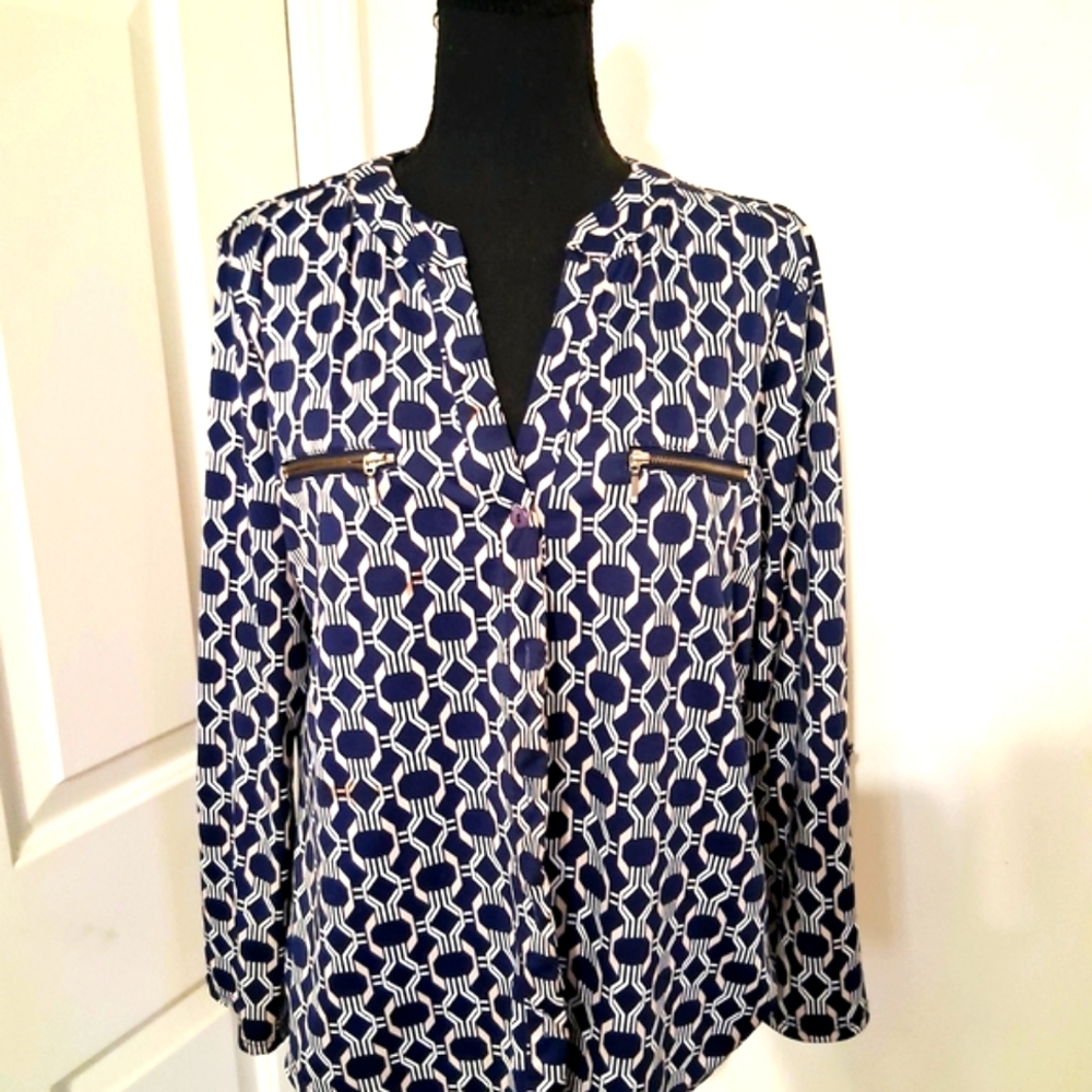 Navy and White Geometric Women's Top - Picture 5 of 5